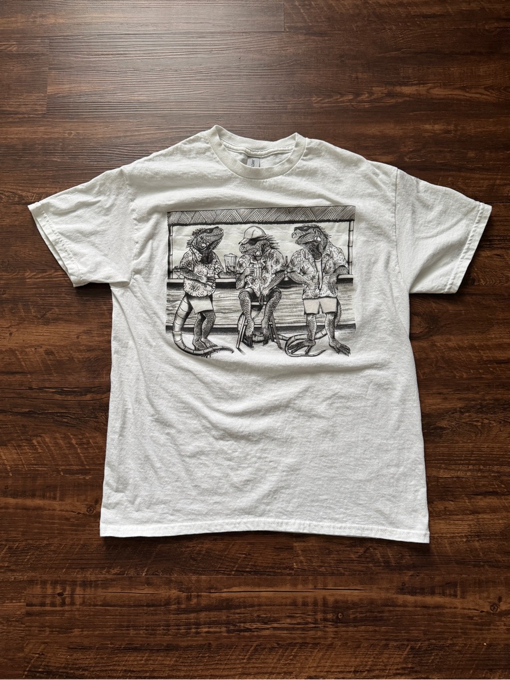 Gildan Three Iguanas Short Sleeve Unisex T-Shirt | 100% Cotton